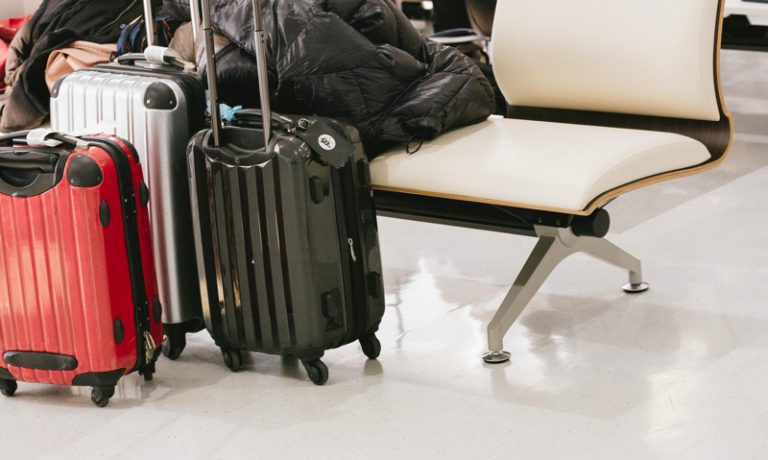 expediaで名前が！姓名が逆になっても飛行機は乗れるのか？！